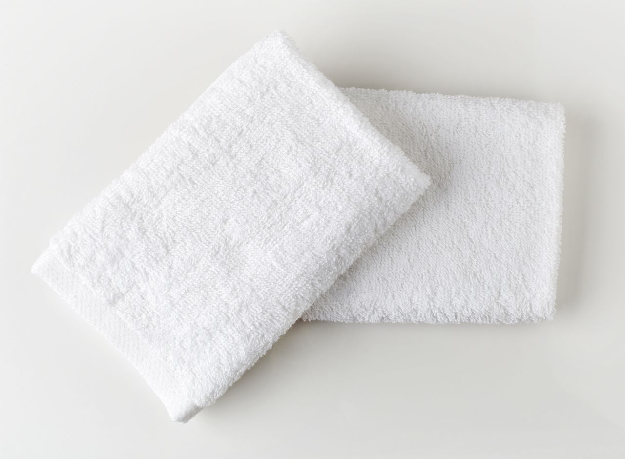 Ręczniki, pościel i zasłony dla hoteli – z jakich materiałów są najlepsze?