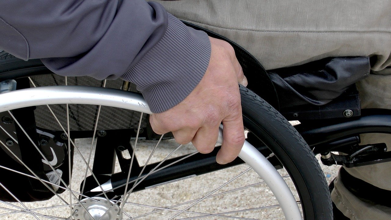 Jak wypożyczyć wózek inwalidzki?