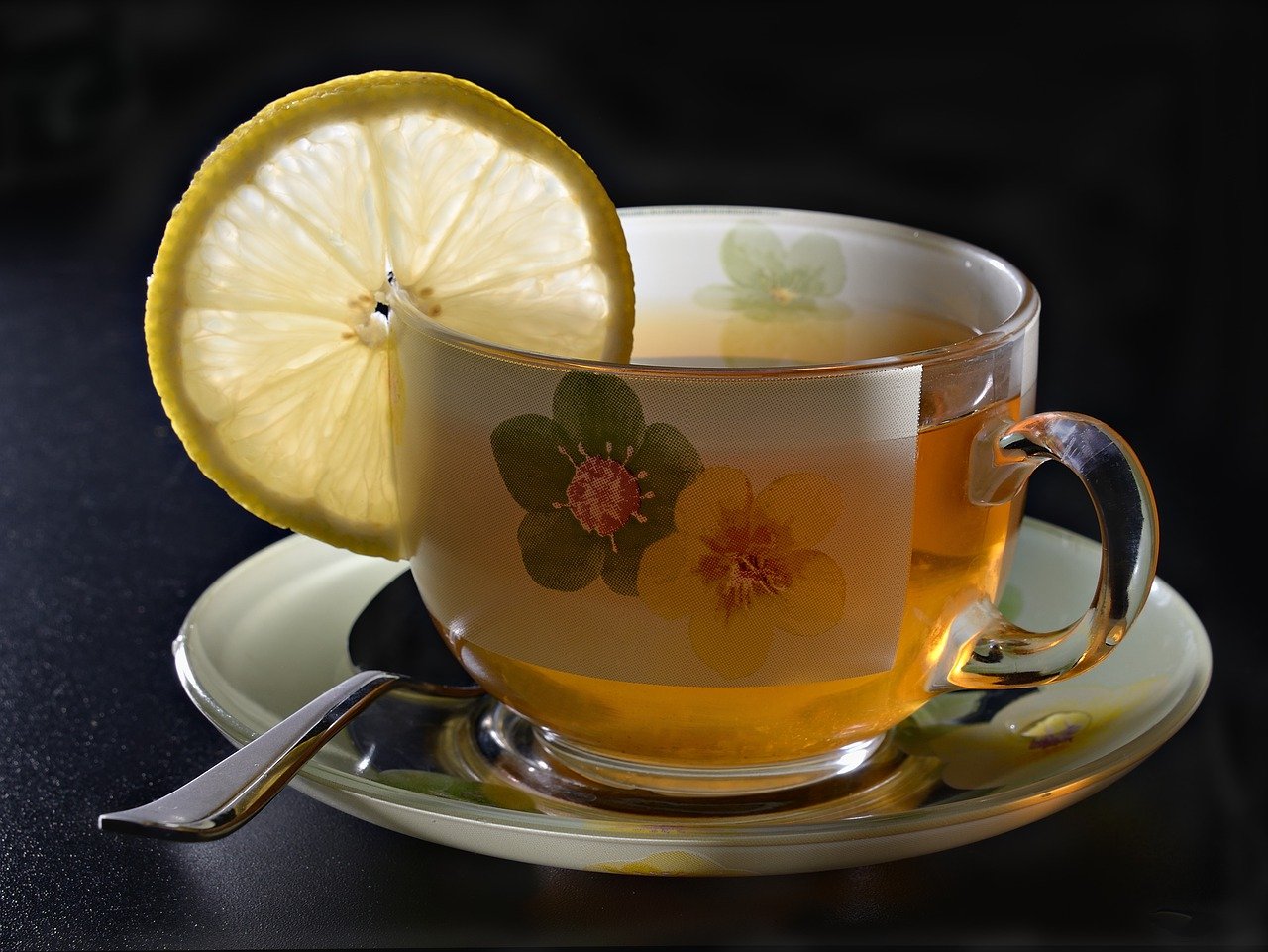 Picie herbaty – jakie ma korzyści zdrowotne?